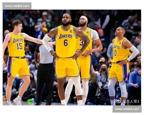 詹姆斯领衔湖人硬碰字母哥雄鹿巅峰对决引爆全场焦点之夜联盟瞩目